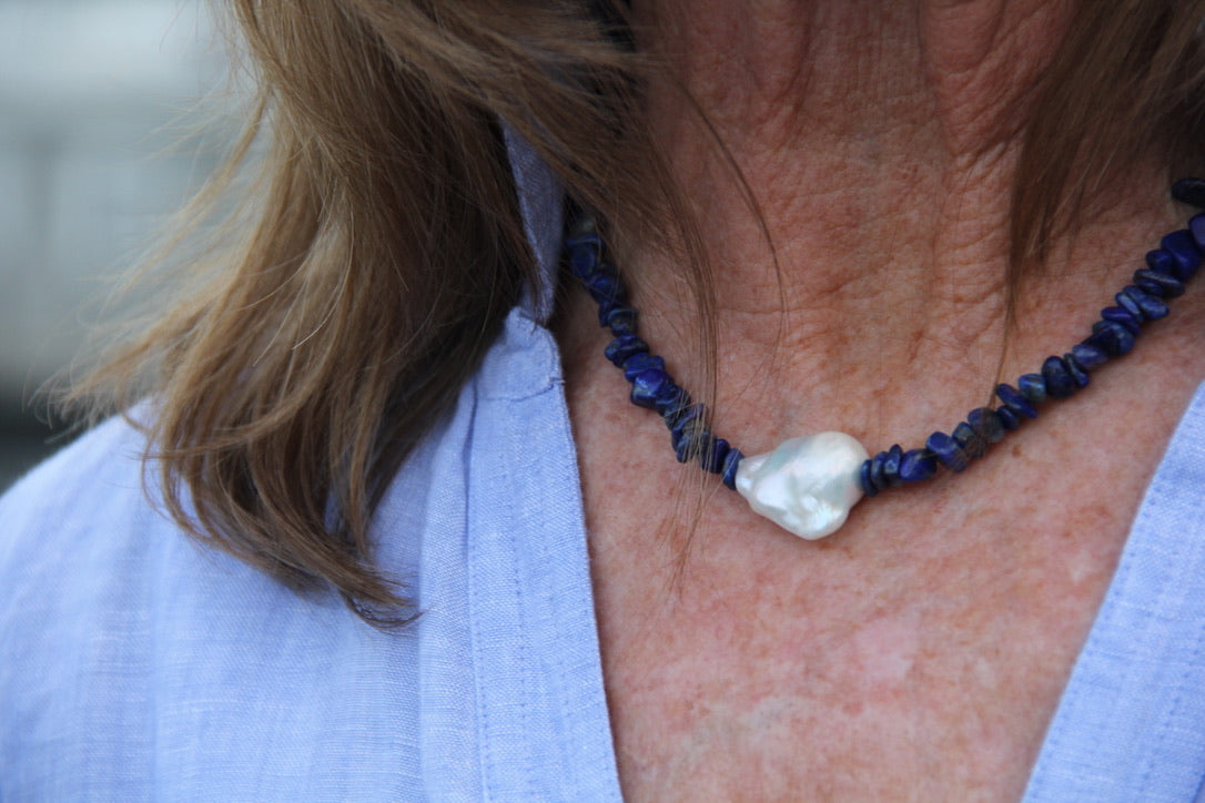 Pacific Necklace in Navy