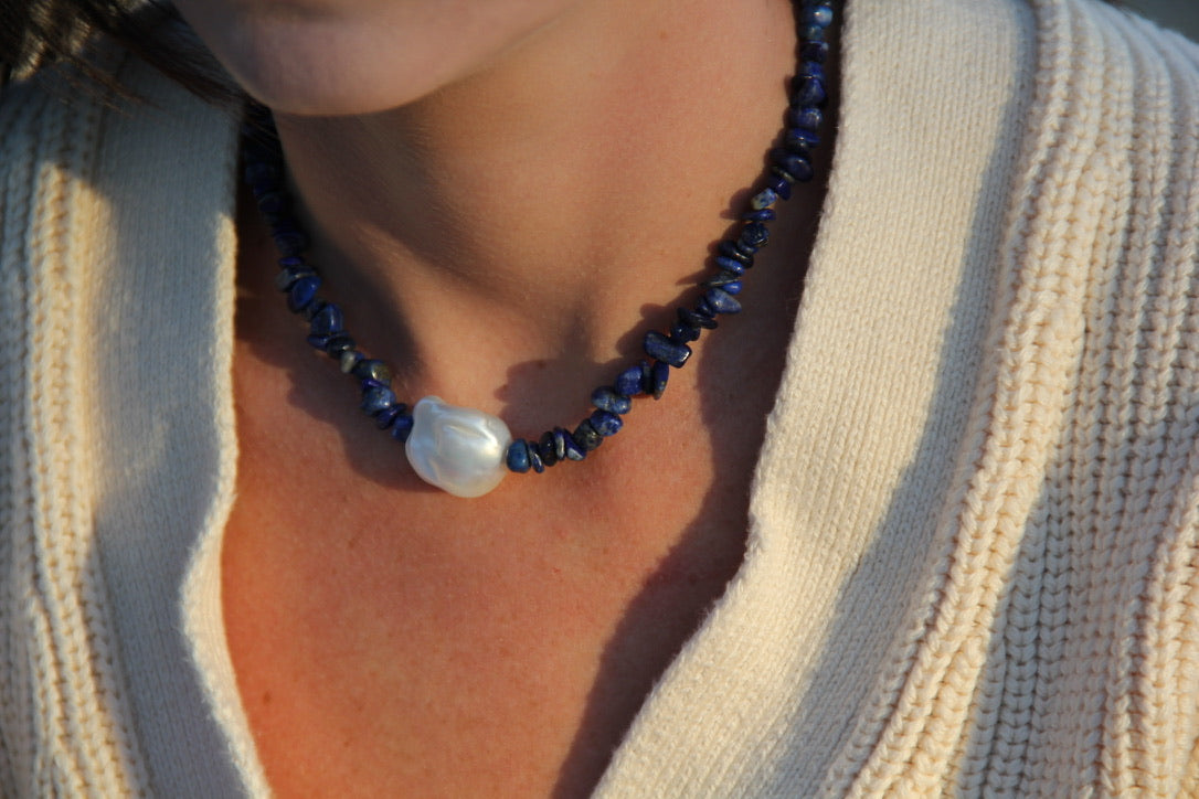 Pacific Necklace in Navy