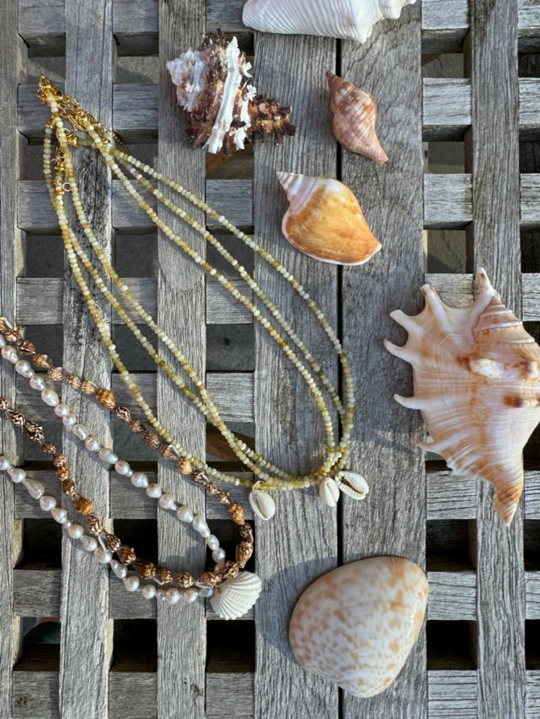 Saba Shell Necklace