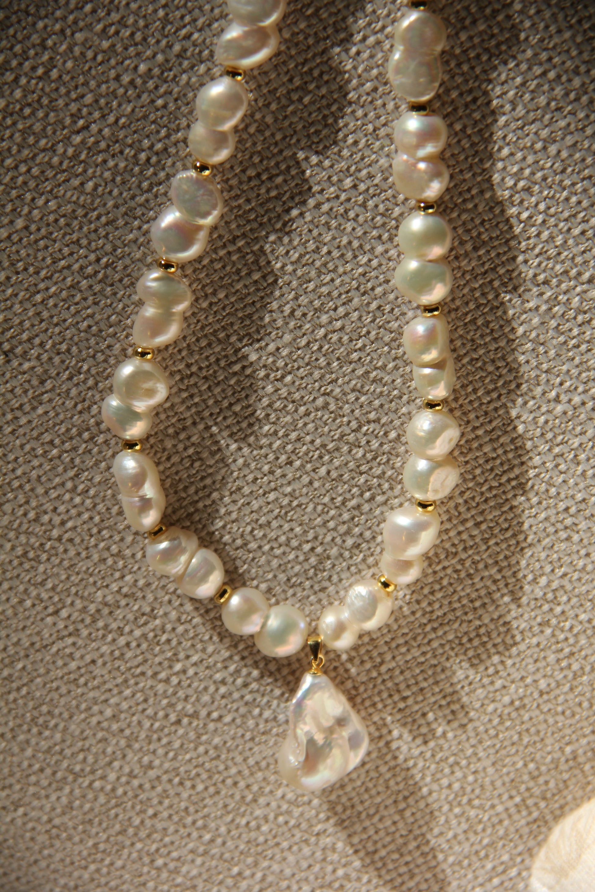 pearl-chunky-necklace