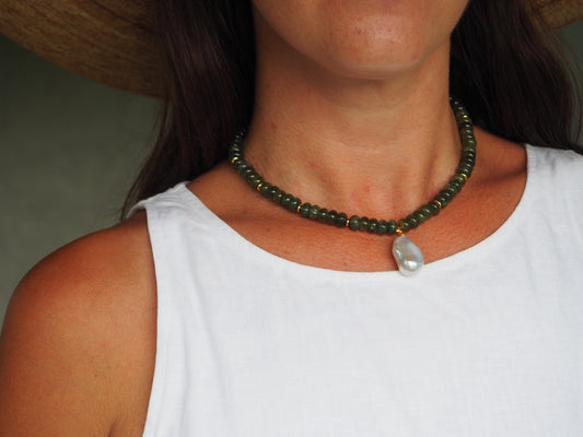 LouLu Necklaces Hallie Pearl Pendant Necklace