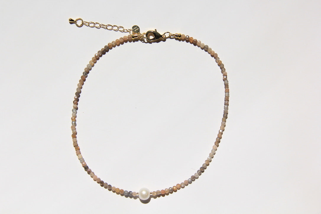 LouLu Necklaces Moonstone Abby Pearl Choker Necklace