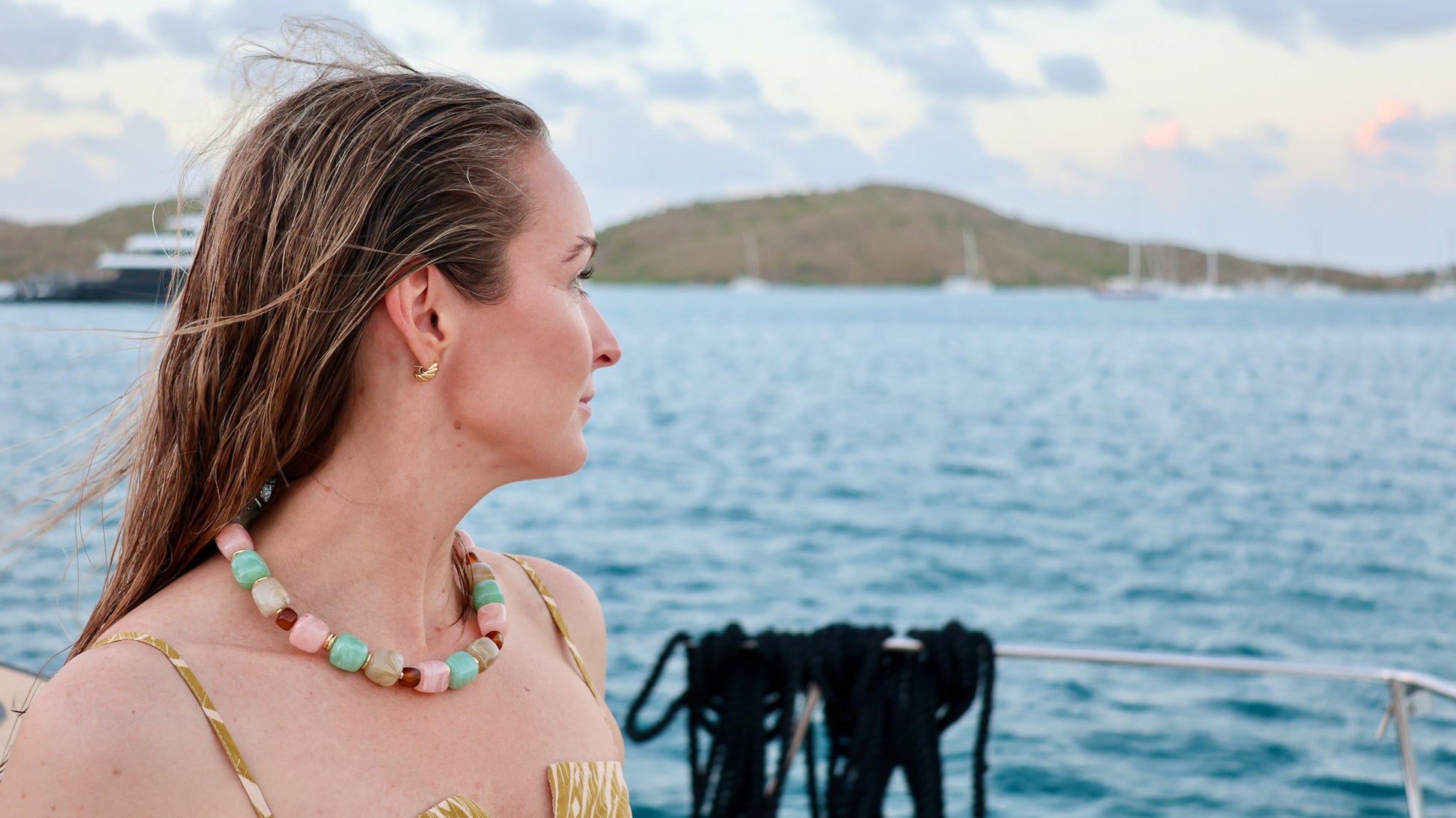 LouLu Necklaces RESIN MULTI