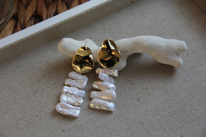 LouLu Winter White Pearl Earrings